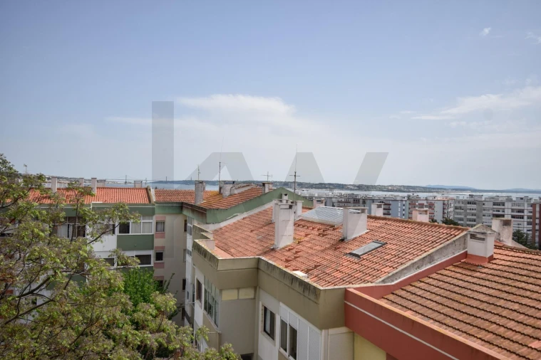 Apartamento T3 para Venda em Oeiras e São Julião da Barra, Paço de Arcos e Caxias Foto 6