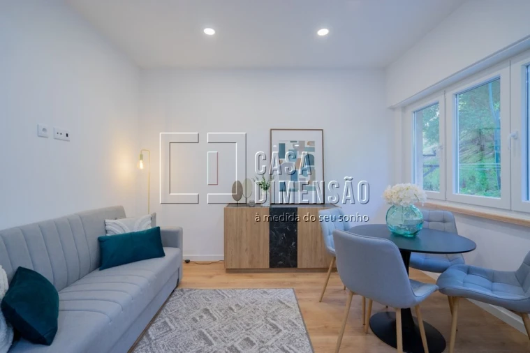 Apartamento T2 para Venda em Benfica Foto 7