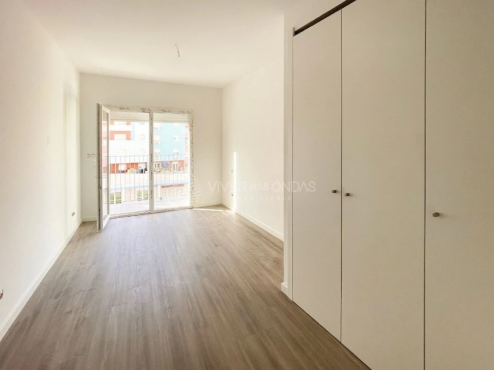 Apartamento T3 para Venda em Corroios Foto 11