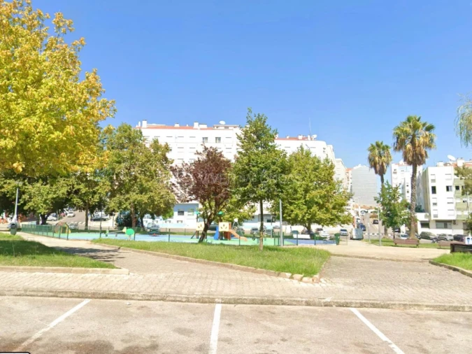 Apartamento T3 para Venda em Corroios Foto 21
