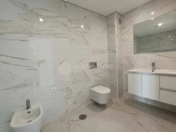 Apartamento T3 para Venda em Corroios