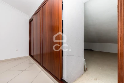 Moradia T3 para Venda em Mora