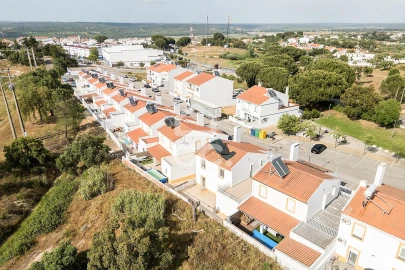 Moradia T3 para Venda em Mora