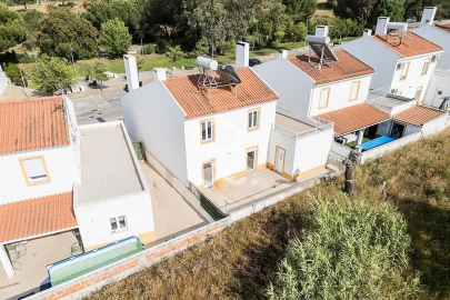 Moradia T3 para Venda em Mora