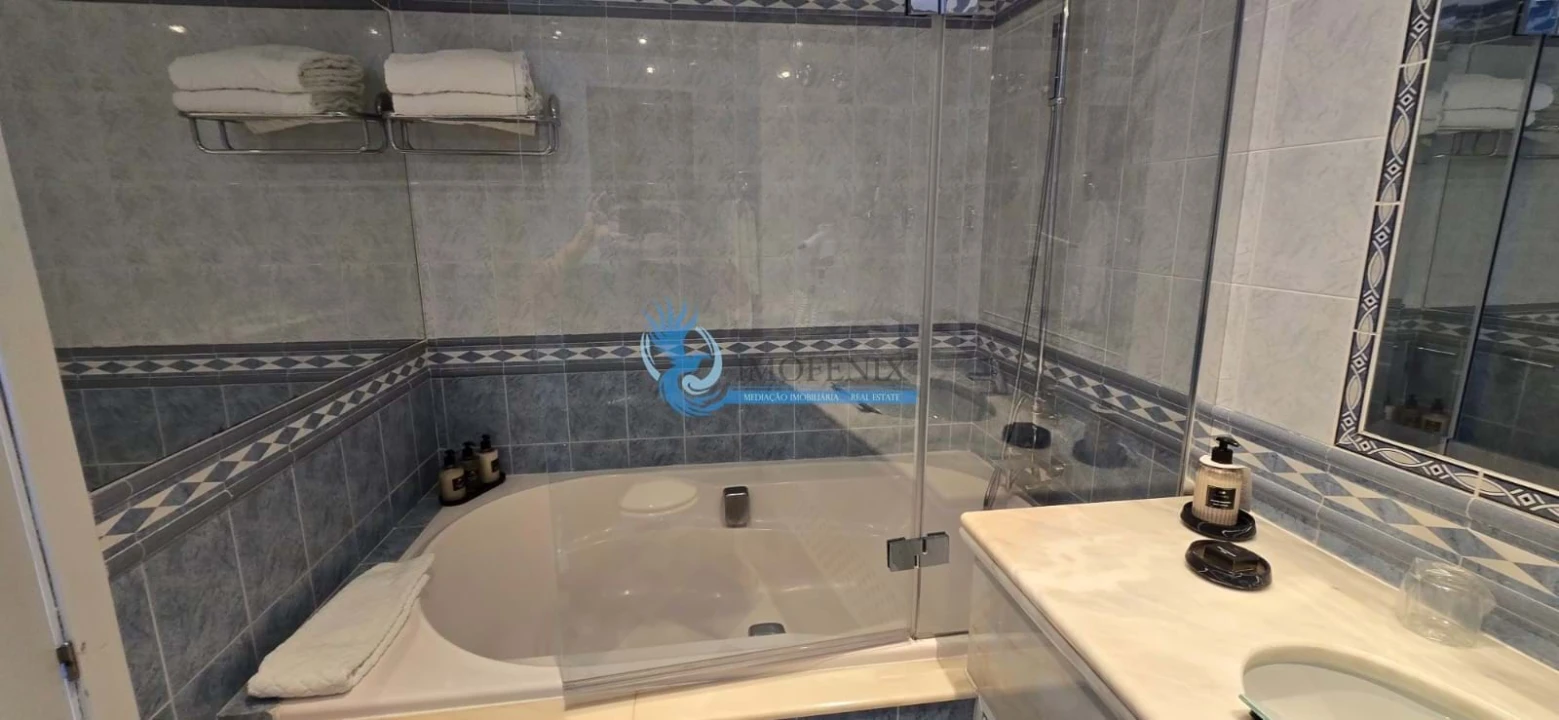Apartamento T2 para Venda em Albufeira e Olhos de Água Foto 14