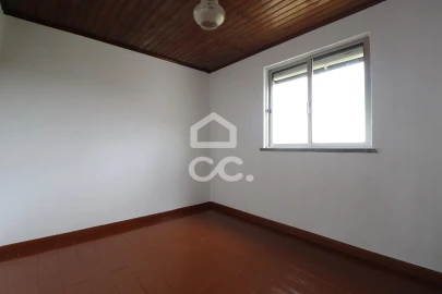 Moradia T3 para Venda em Aguda