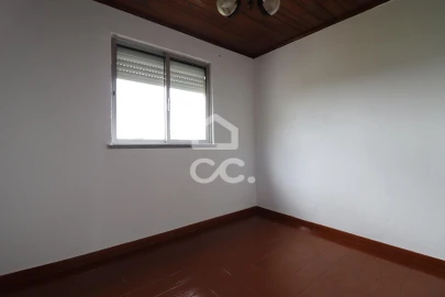 Moradia T3 para Venda em Aguda