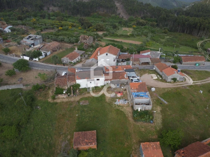 Moradia T3 para Venda em Aguda Foto 14