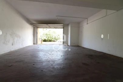 Prédio para Venda em Sé Nova, Santa Cruz, Almedina e São Bartolomeu