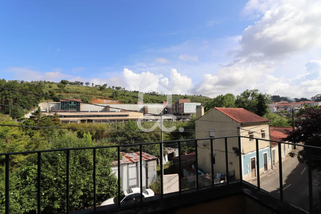 Prédio para Venda em Sé Nova, Santa Cruz, Almedina e São Bartolomeu Foto 13