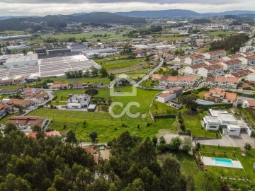 Terreno para Venda em Pousada de Saramagos
