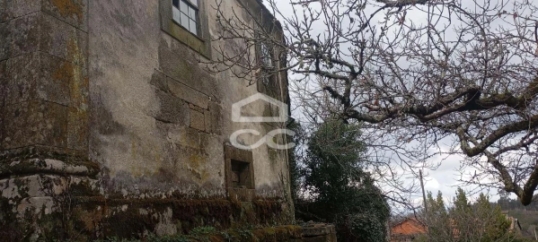 Moradia T3 para Venda em Cambra e Carvalhal de Vermilhas