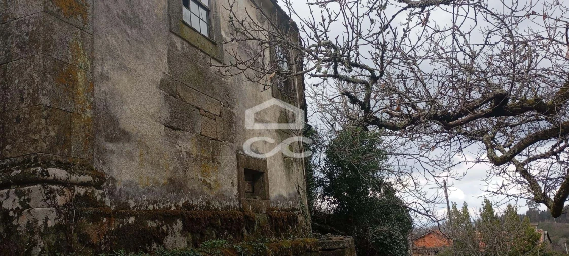 Moradia T3 para Venda em Cambra e Carvalhal de Vermilhas
