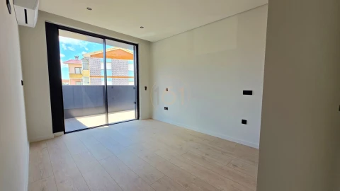 Apartamento T2 para Venda em Gondomar (São Cosme), Valbom e Jovim