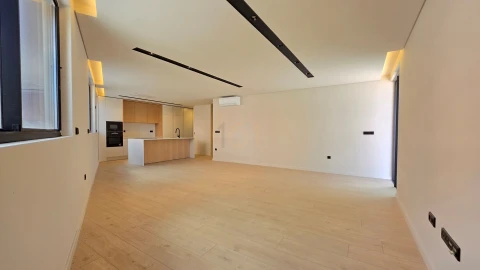 Apartamento T2 para Venda em Gondomar (São Cosme), Valbom e Jovim