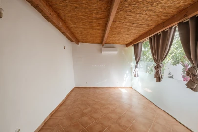 Negócio para Venda em Lagos (São Sebastião e Santa Maria)