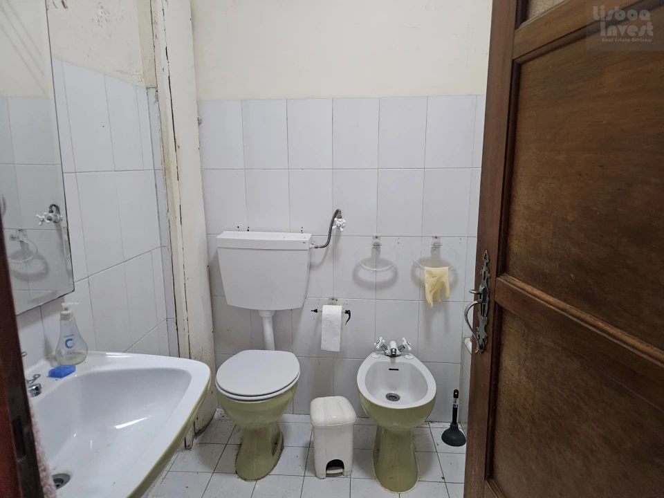 Apartamento T2 para Venda em Arroios Foto 8