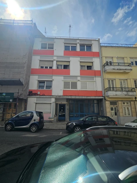 Apartamento T2 para Venda em Arroios