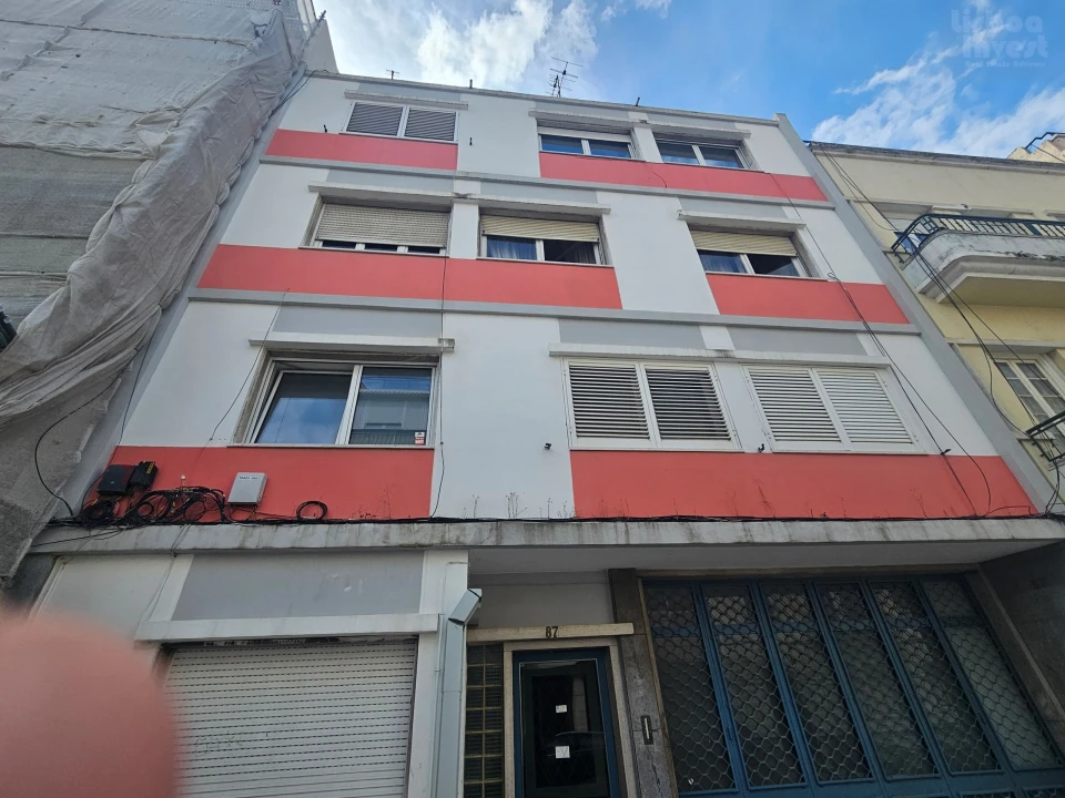 Apartamento T2 para Venda em Arroios Foto 3