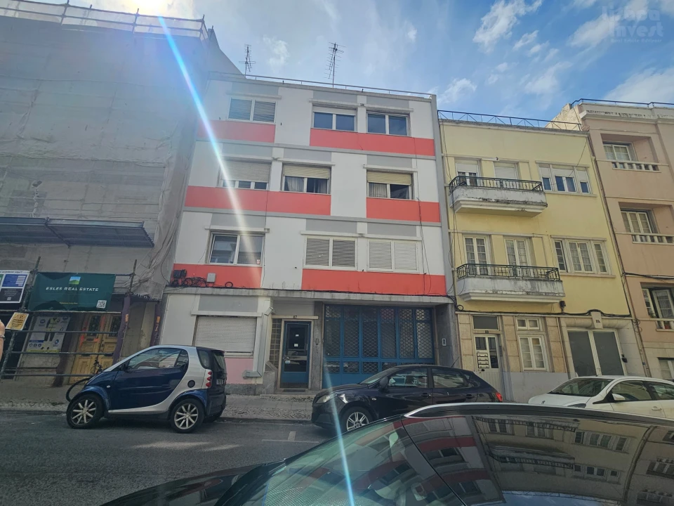 Apartamento T2 para Venda em Arroios Foto 15