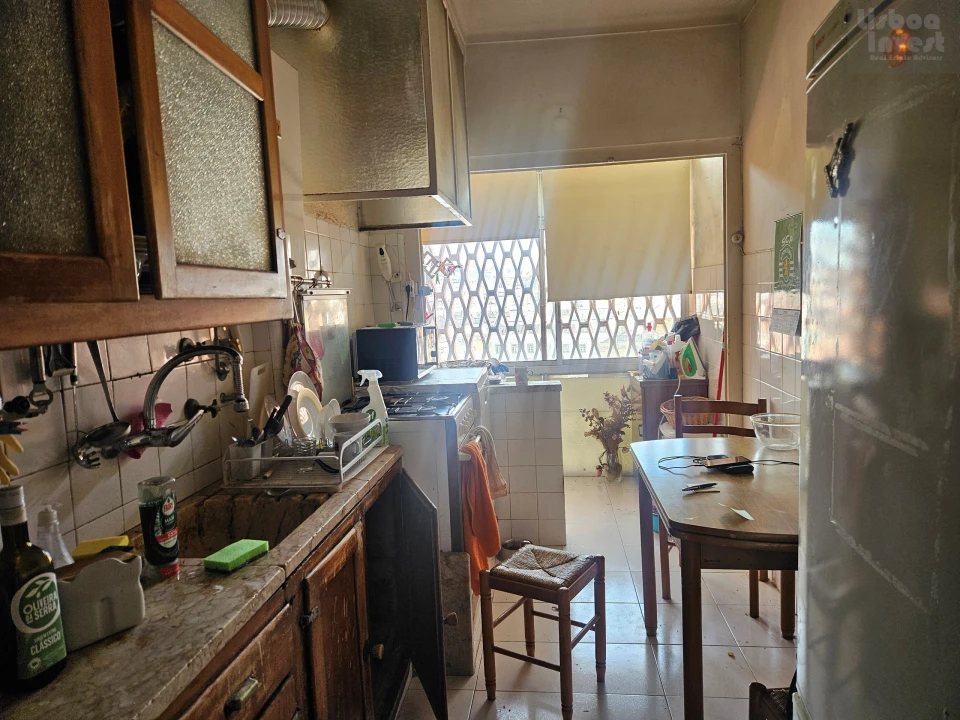 Apartamento T2 para Venda em Arroios Foto 9