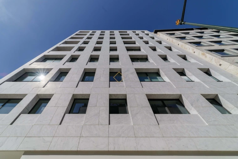 Apartamento T2 para Arrendamento em Santo António Foto 16