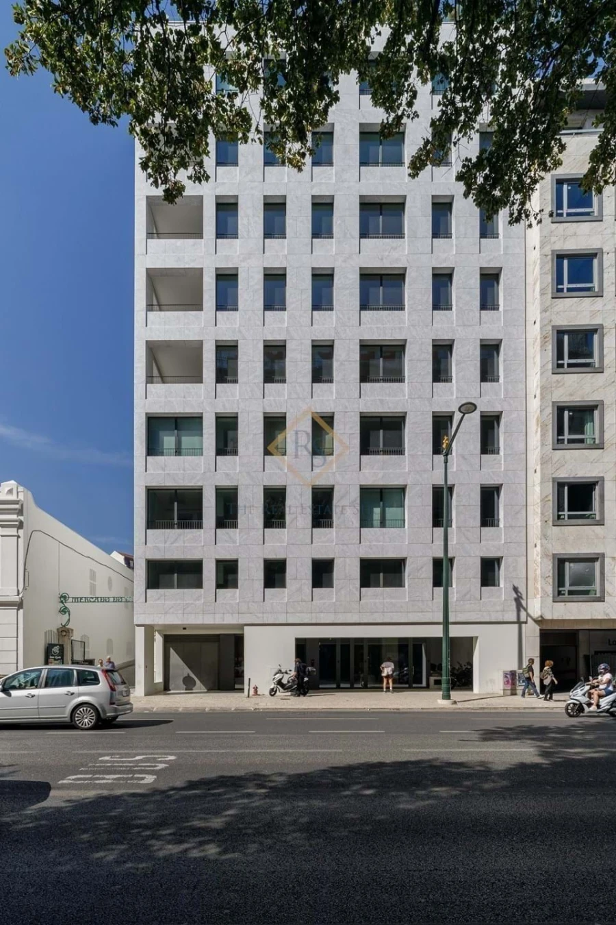 Apartamento T2 para Arrendamento em Santo António Foto 14