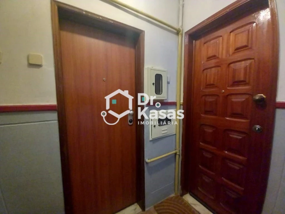 Apartamento T1 para Venda em Baixa da Banheira e Vale da Amoreira Foto 14
