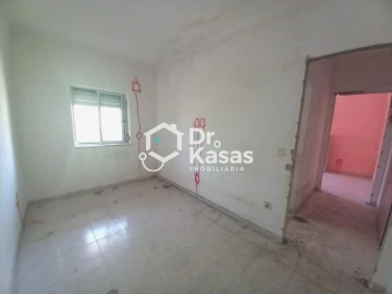 Apartamento T1 para Venda em Baixa da Banheira e Vale da Amoreira
