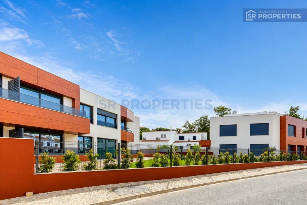 Apartamento T1 para Venda em Quarteira Foto 24