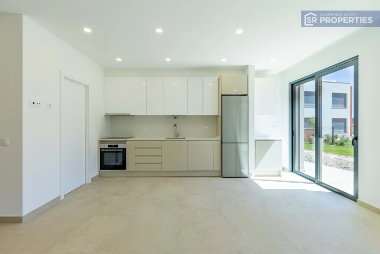 Apartamento T1 para Venda em Quarteira Foto 5