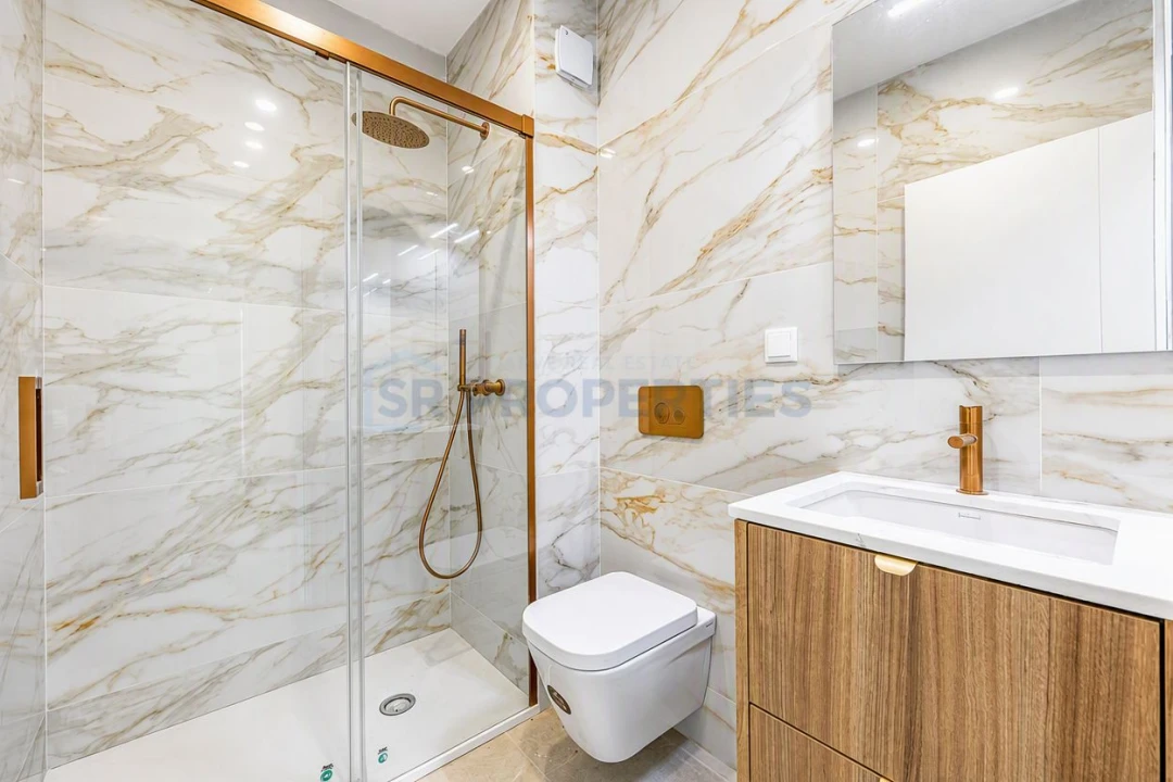 Apartamento T1 para Venda em Quarteira Foto 6