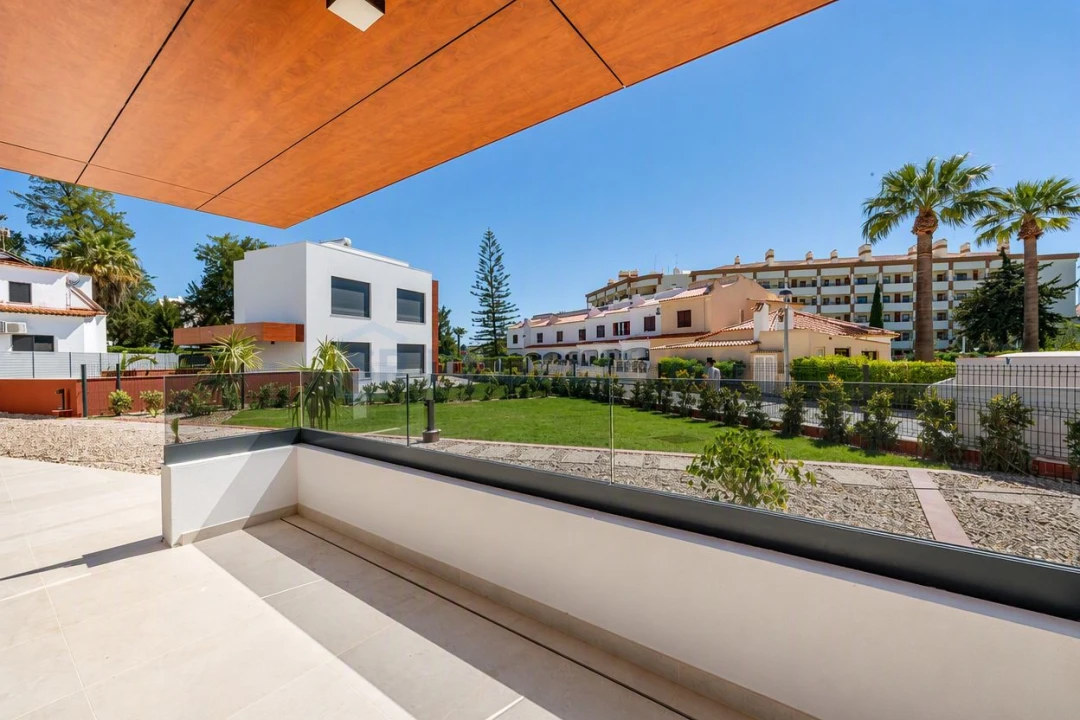 Apartamento T1 para Venda em Quarteira Foto 1