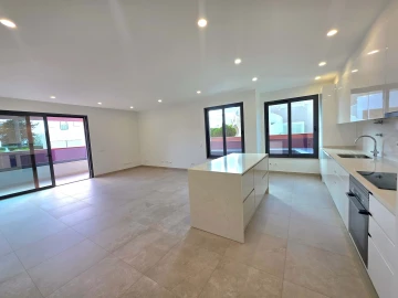 Apartamento T3 para Venda em Quarteira
