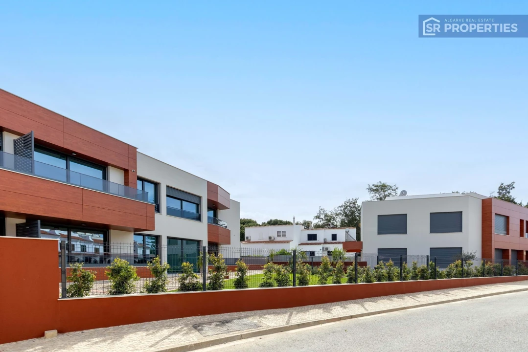 Apartamento T3 para Venda em Quarteira Foto 29