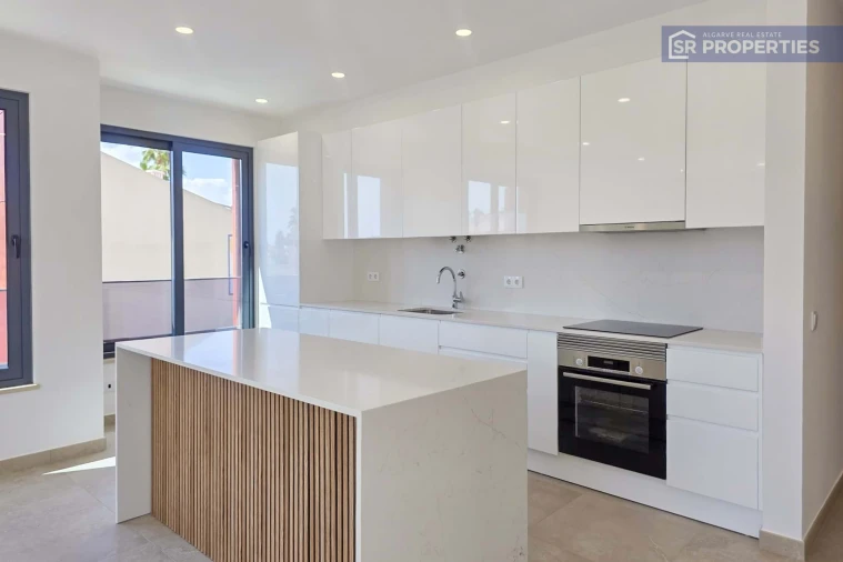 Apartamento T3 para Venda em Quarteira Foto 5