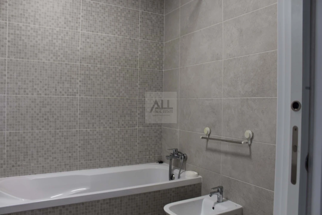 Apartamento T2 para Venda em Portimão Foto 31