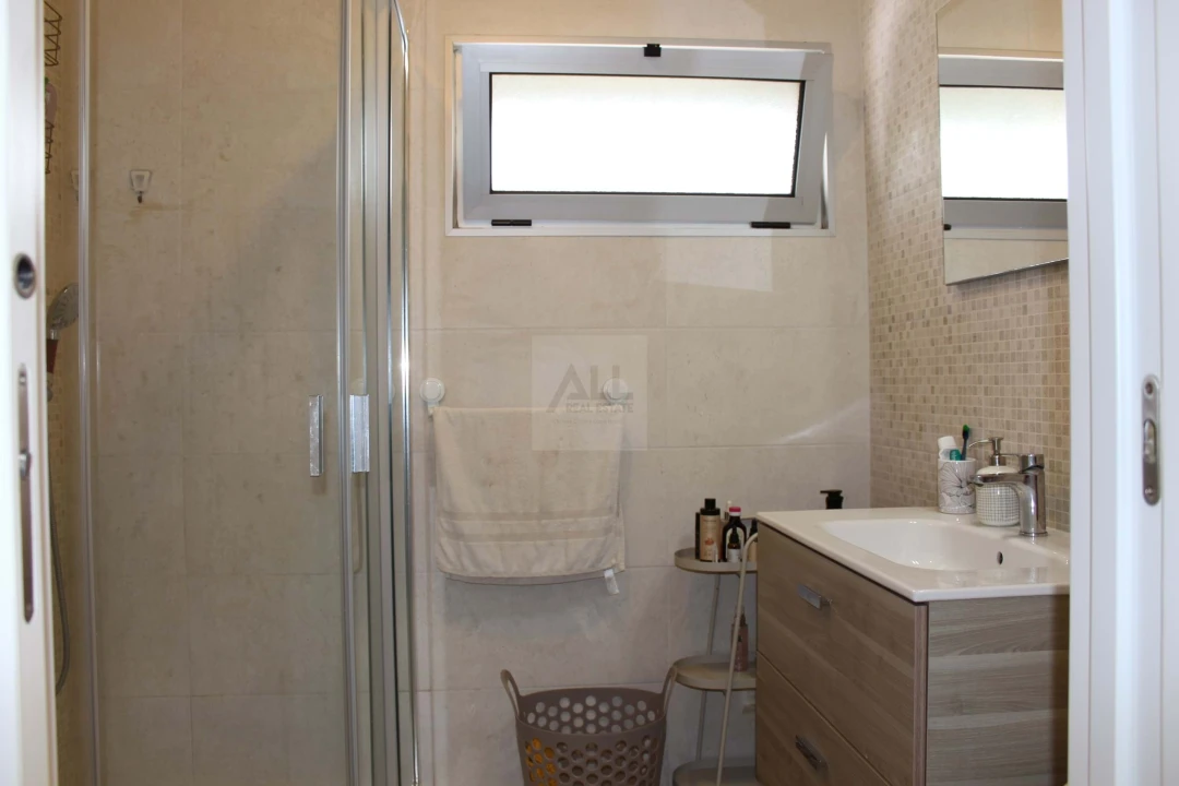 Apartamento T2 para Venda em Portimão Foto 34