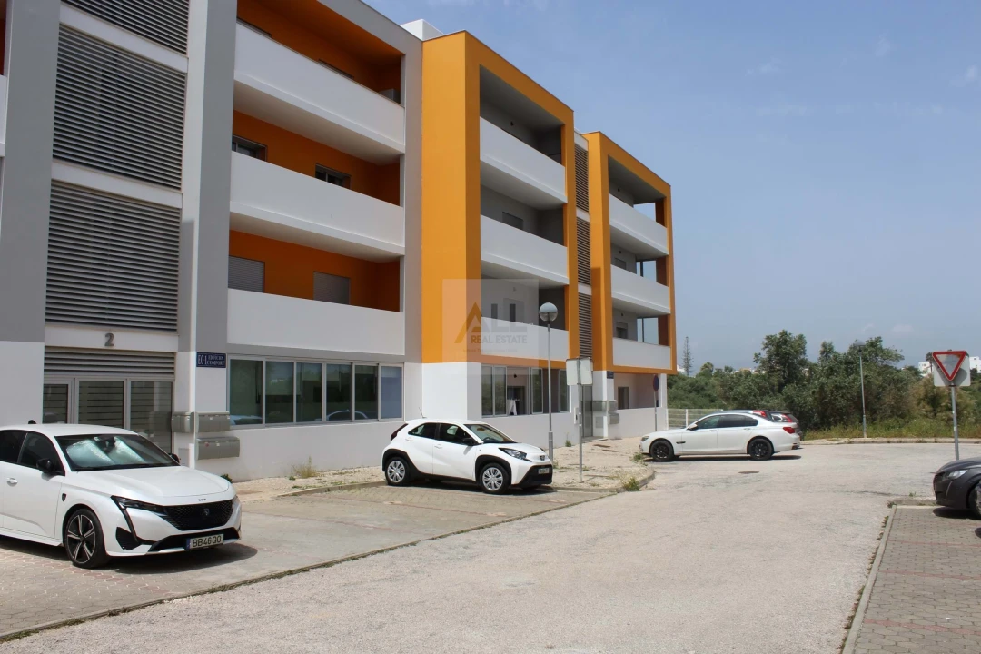 Apartamento T2 para Venda em Portimão Foto 49