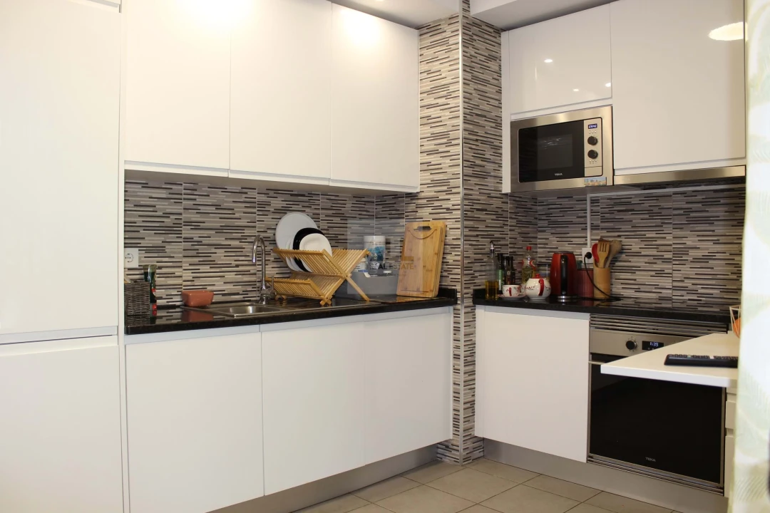 Apartamento T2 para Venda em Portimão Foto 8