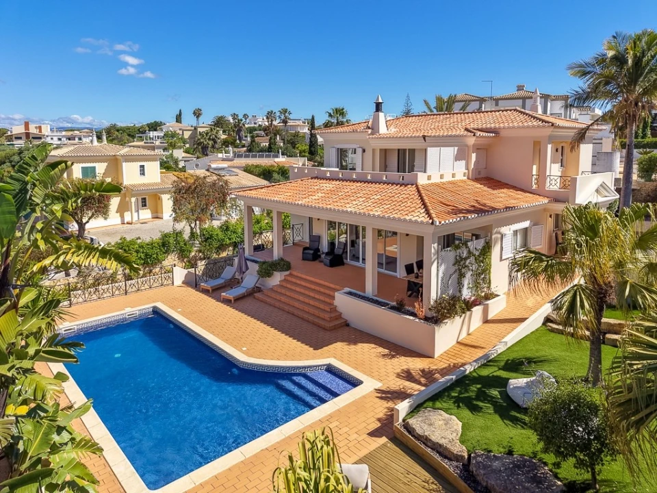 Moradia T4 para Venda em Ferragudo Foto 1