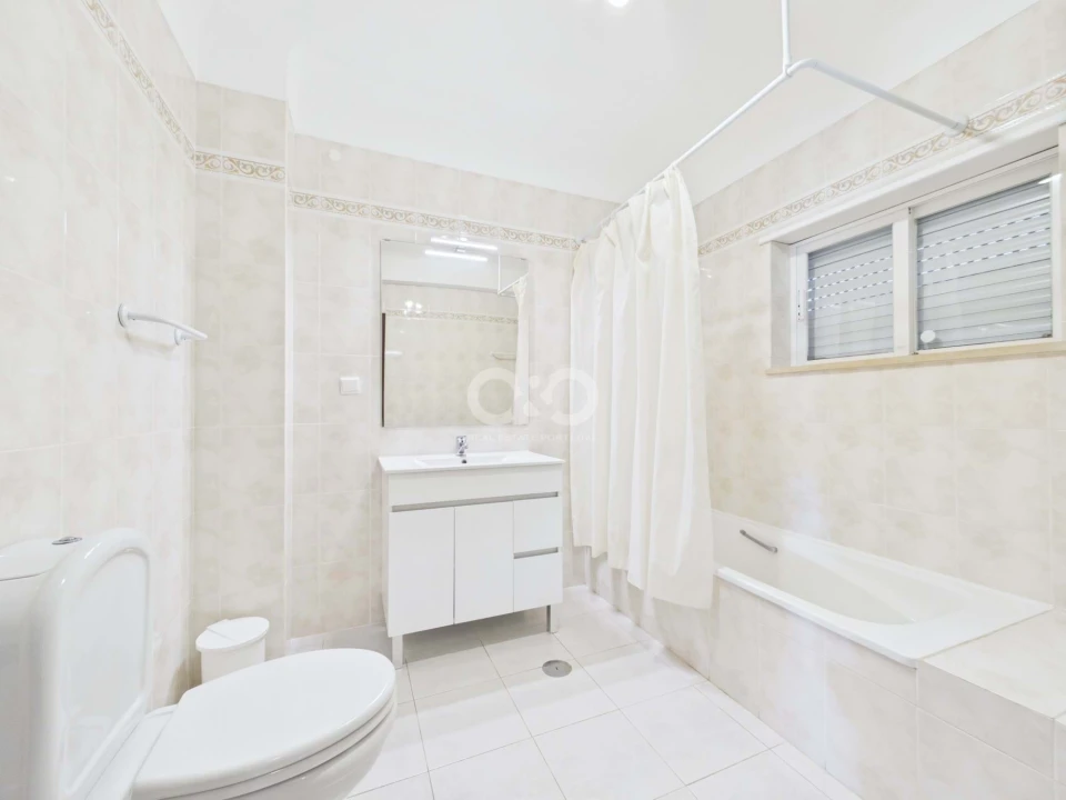 Apartamento T2 para Venda em Luz Foto 17
