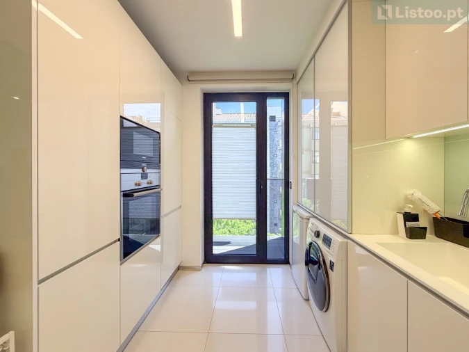 Apartamento T2 para Venda em Avenidas Novas Foto 9