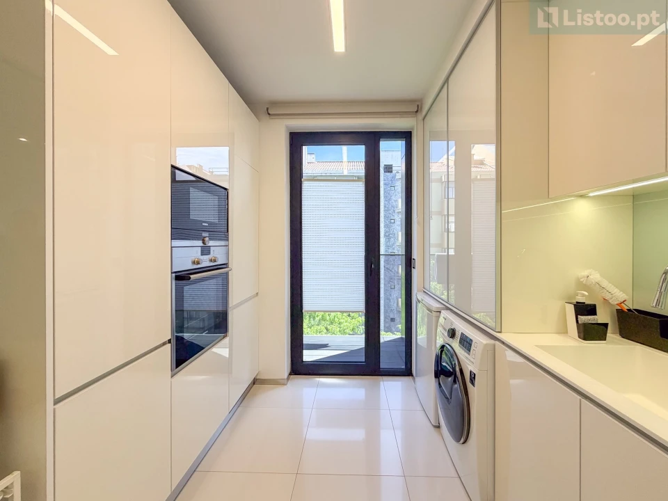 Apartamento T2 para Venda em Avenidas Novas Foto 9