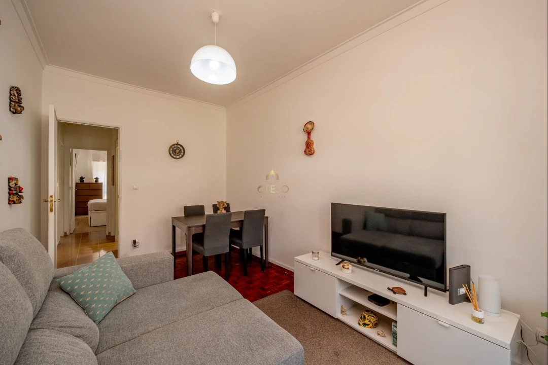 Apartamento T2 para Venda em Sacavém e Prior Velho Foto 7