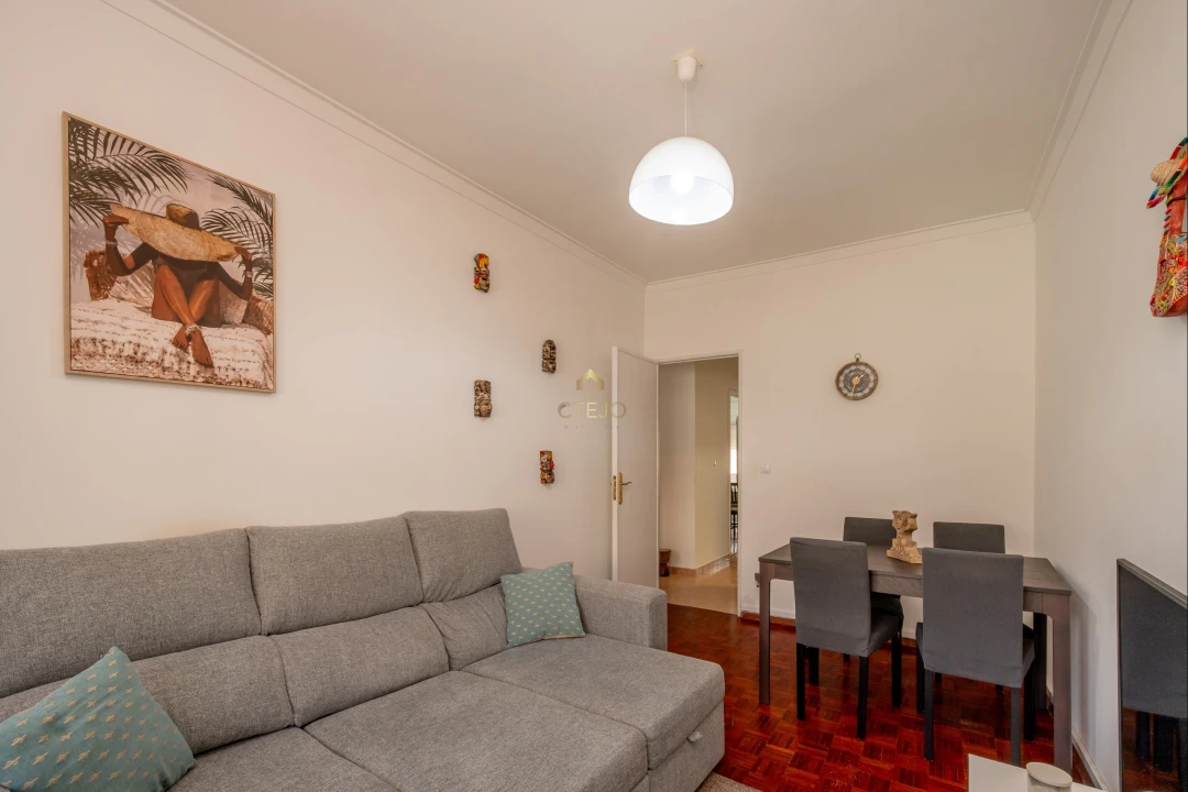 Apartamento T2 para Venda em Sacavém e Prior Velho Foto 8