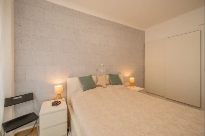 Apartamento T2 para Venda em Sacavém e Prior Velho
