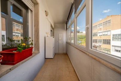 Apartamento T2 para Venda em Sacavém e Prior Velho