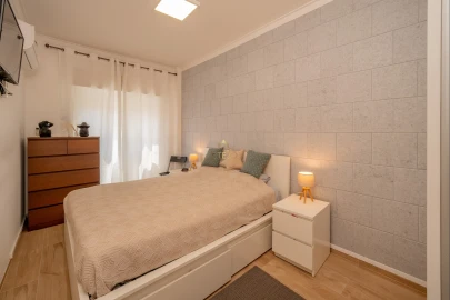 Apartamento T2 para Venda em Sacavém e Prior Velho