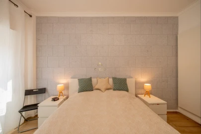 Apartamento T2 para Venda em Sacavém e Prior Velho